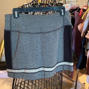 Women’s Lululemon skirt, black/grey